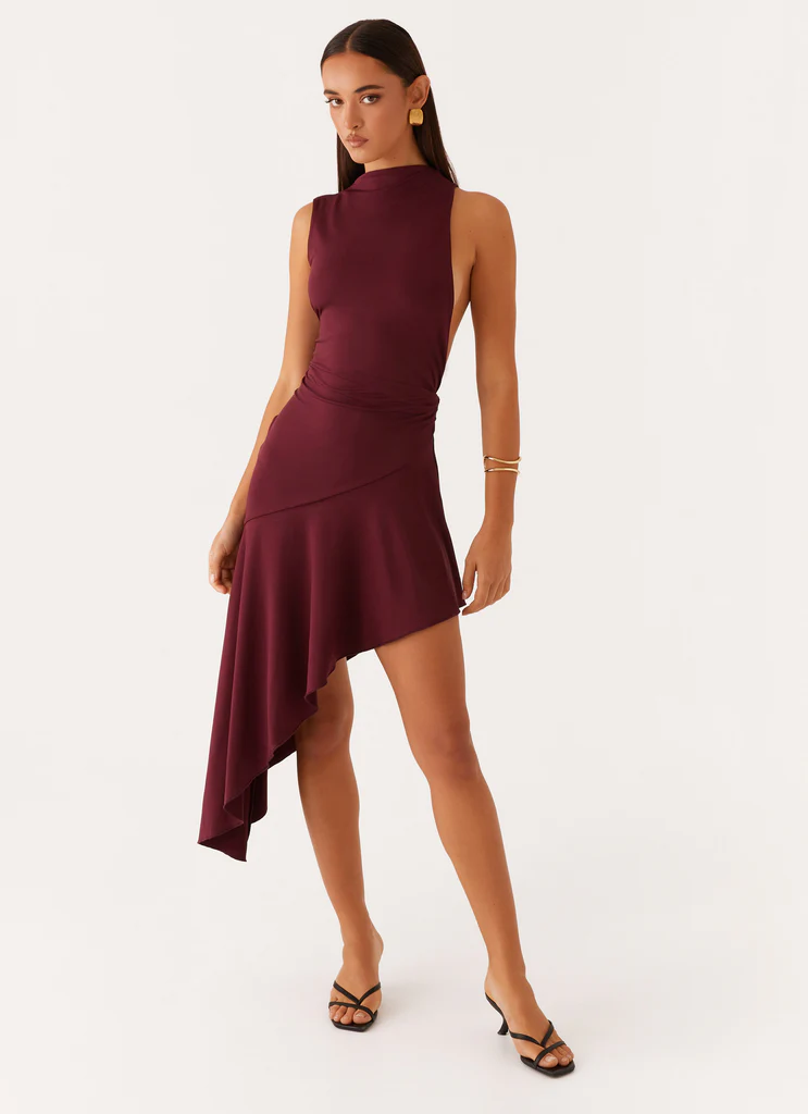 Robe Maxi Asymétrique Venetia - Maroon Profond