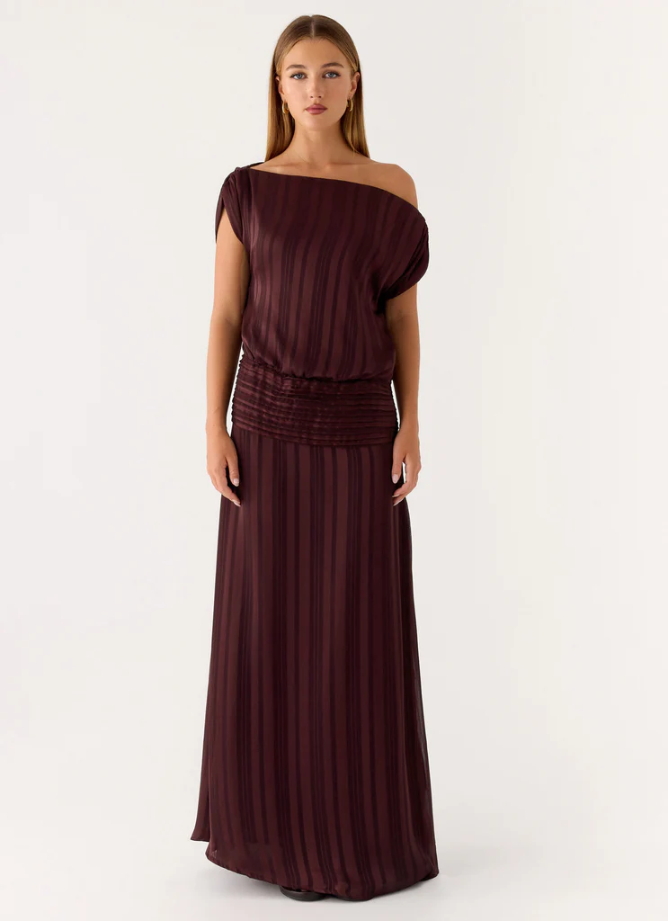 Robe maxi à une épaule Rexi - Éclat aubergine