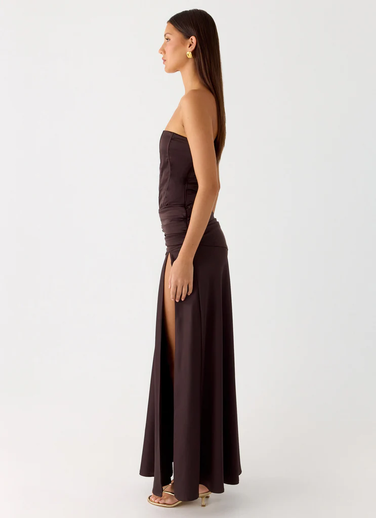 Robe maxi en satin Darana Corset - Chocolat