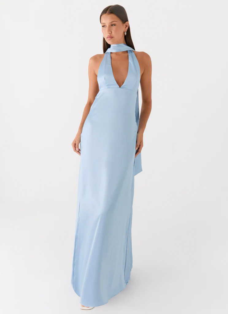 Robe maxi à bretelles en satin Alicia - Bleu bébé
