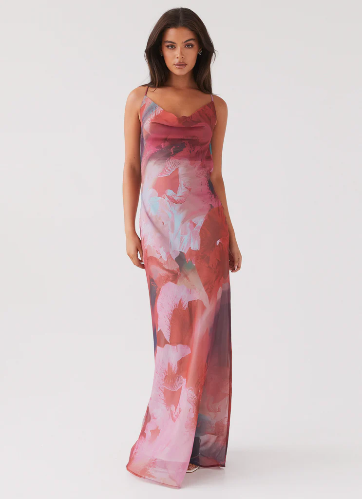 Robe maxi à col roulé Abigail - Éclat écarlate