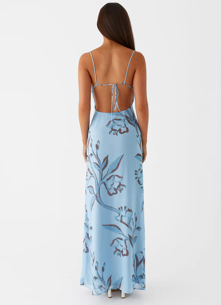 Robe maxi Felicia Daisy – Imprimé floral bleu Robe maxi Felicia Daisy - Imprimé floral bleu