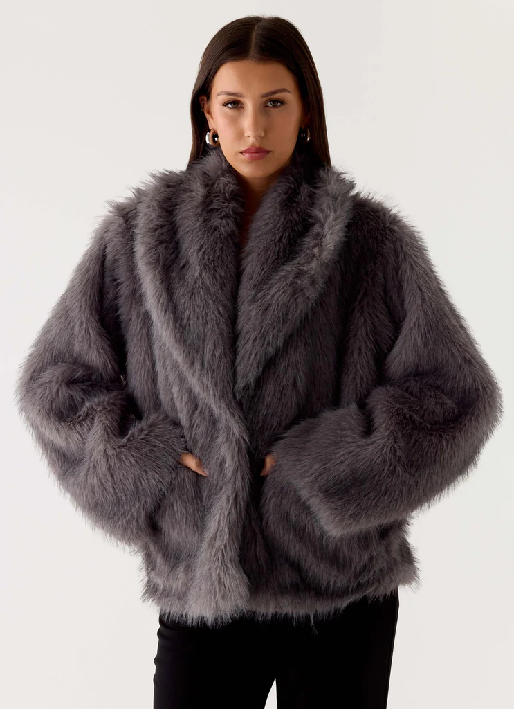 Manteau en fourrure synthétique Katiana - Gris