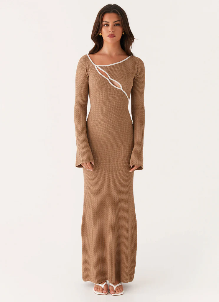 Robe maxi à dentelle Hilary – Tan Robe maxi à dentelle Hilary - Tan