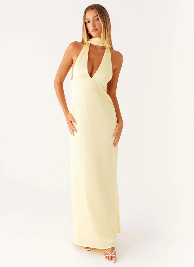 Robe maxi à bretelles en satin Alicia - Jaune