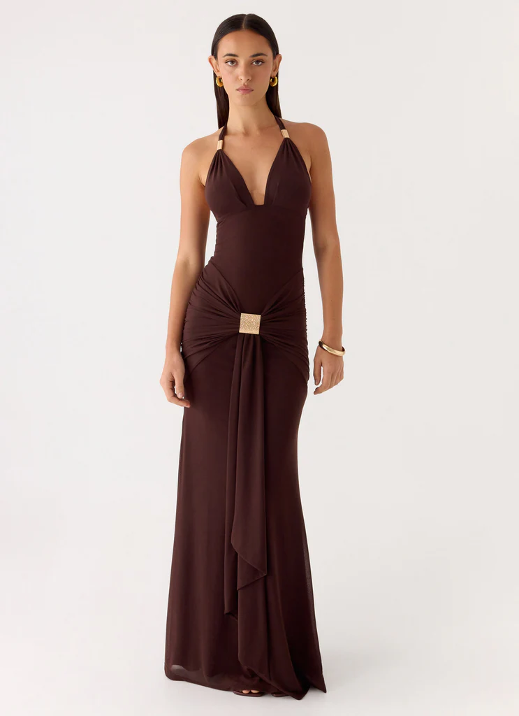 Robe maxi Miyah à brides et accessoires métalliques - Chocolat