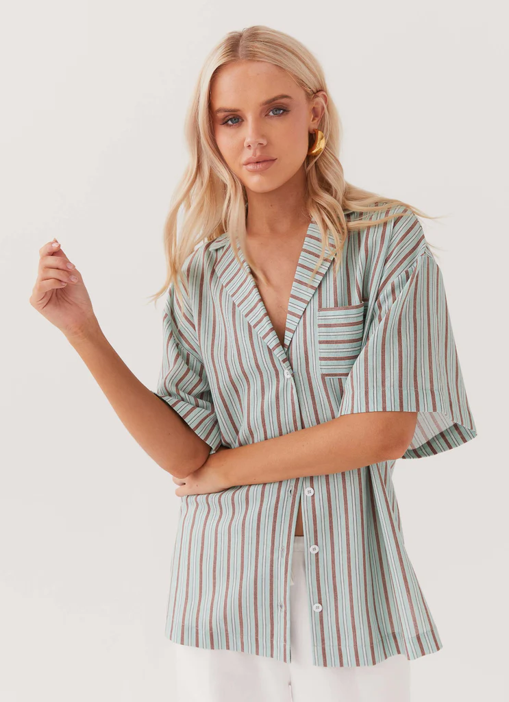 Chemise en lin Darcie oversize – Rayures côtières Chemise en lin Darcie oversize - Rayures côtières