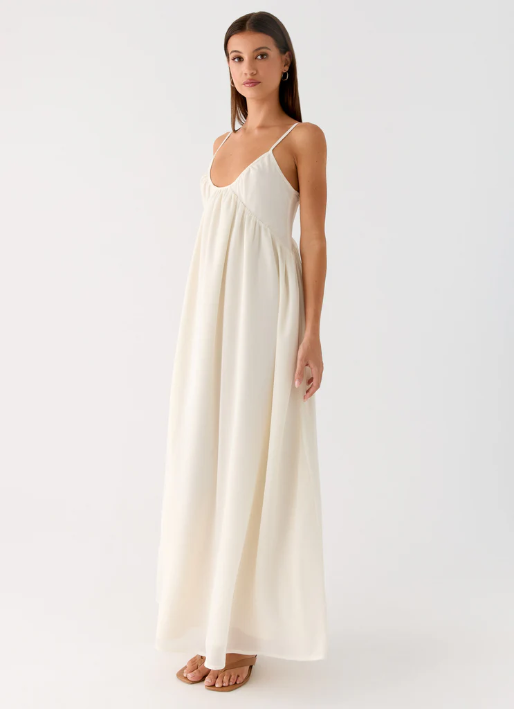 Robe maxi en mousseline Whisperlight à décolleté en V - Blanc