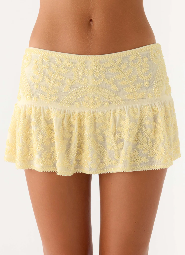 Mini-short en tissu perlé Mimi - Jaune
