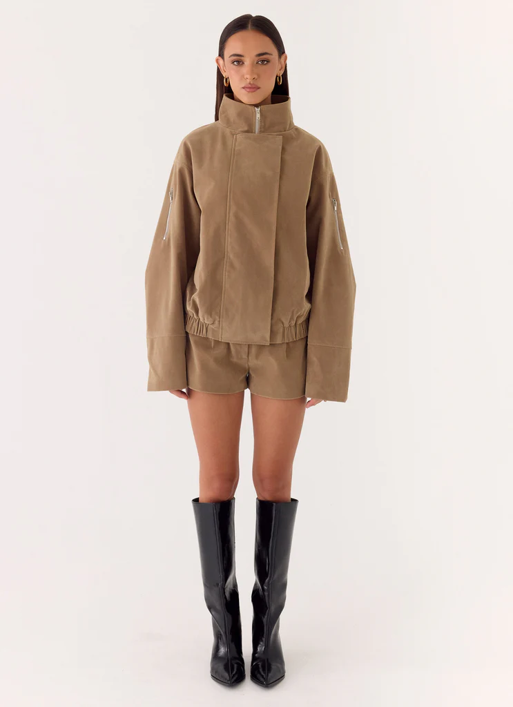Shorts en daim imitation Jeremy Faux - Taupe