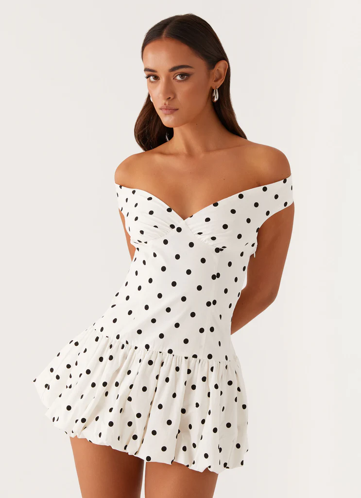 Robe Mini Épaulette Sans Manches Endless Romance - Tache de Roussette Blanche
