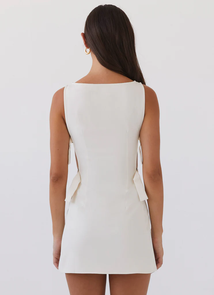 Robe mini à boucle Cherish You - Ivoire