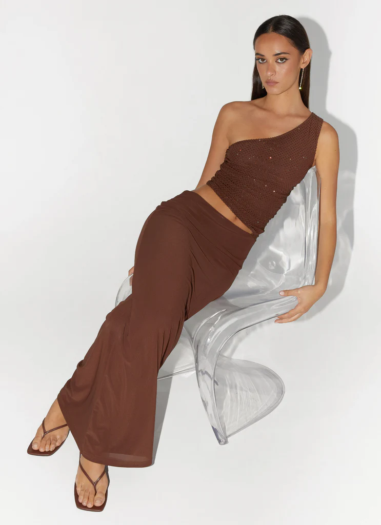 Robe maxi à paillettes Seranella à épaule unique - Chocolat
