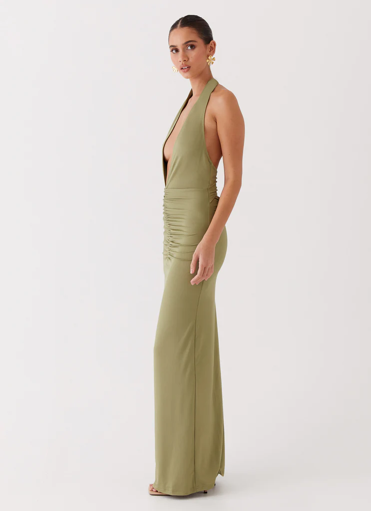 Robe maxi à bretelles Whisked Away - Olive