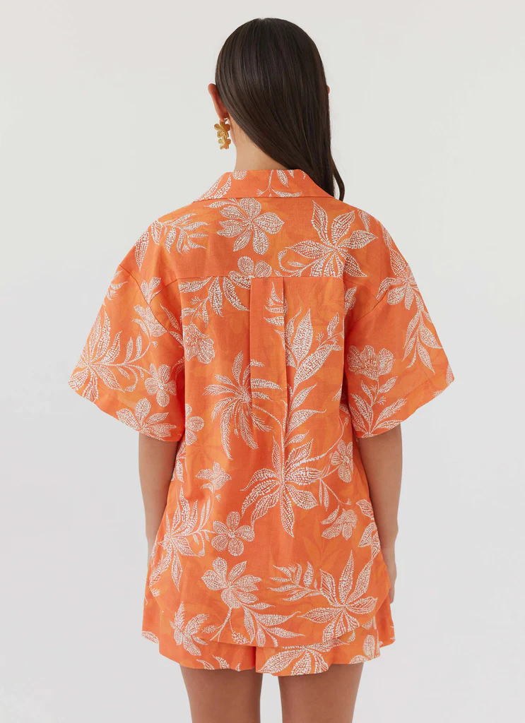 Chemise en lin oversize Sweet Relief – Coucher de soleil tropical Chemise en lin oversize Sweet Relief - Coucher de soleil tropical