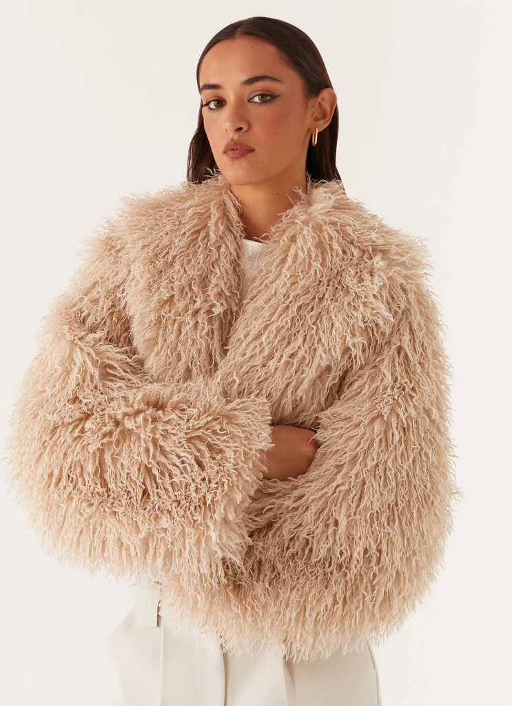 Veste en fausse fourrure Virginia cropped - Taupe