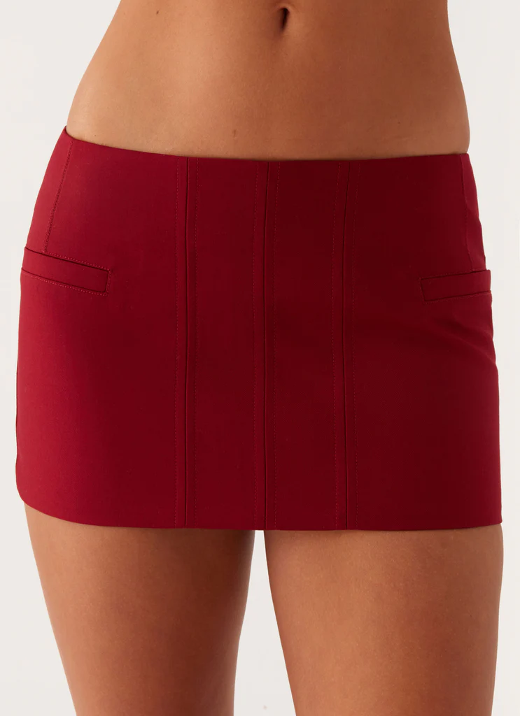 Jupe Micro Mini Armelle – Maroon Jupe Micro Mini Armelle - Maroon